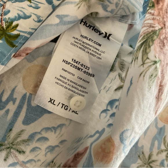 Hurley Men’s XL Hawaiian Aloha Shirt Modern Tropical Island Print Resort Style - Picture 7 of 11
